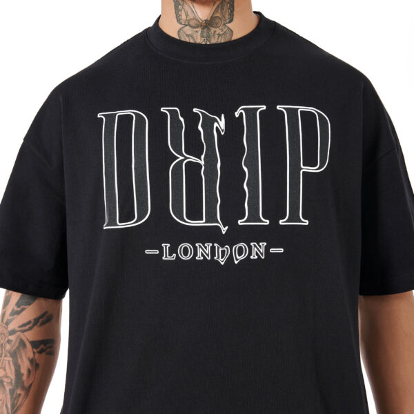 black-lose-fit-tshirt